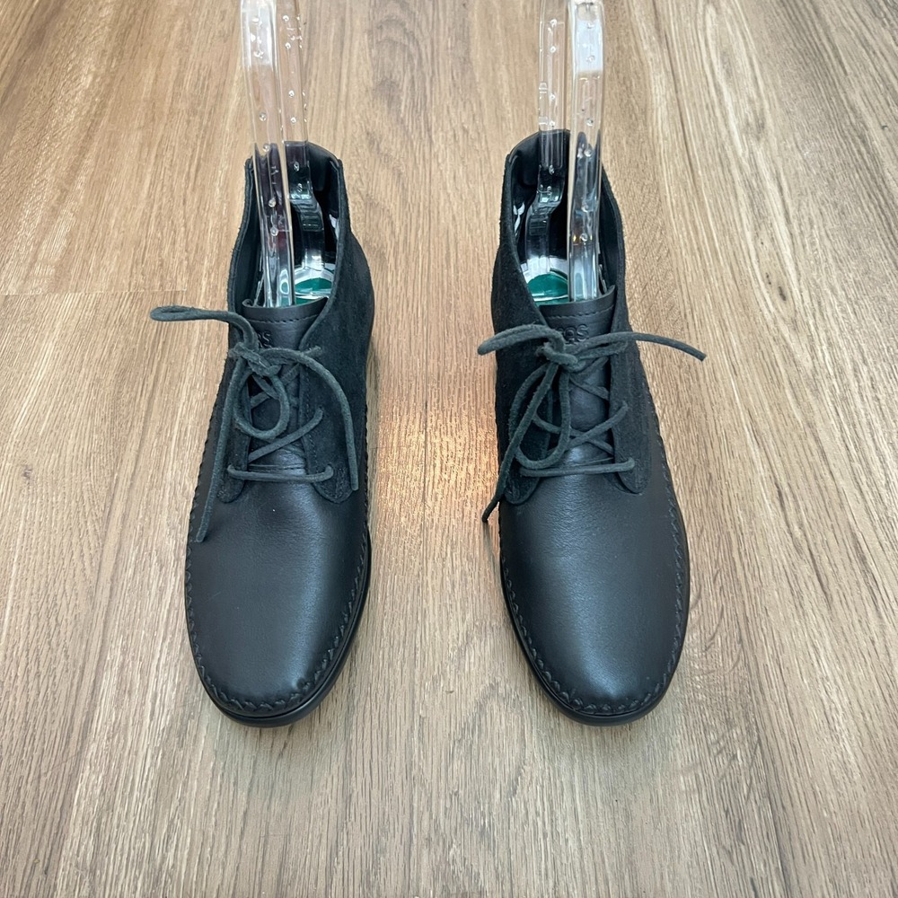 SAS Kich Lace Up Ankle Boots 9M Black Leather Suede Tripad Comfort Walk Work